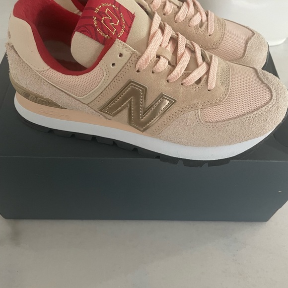 New Balance Blush Pink, gold and red sneakers NWT - Picture 4 of 10